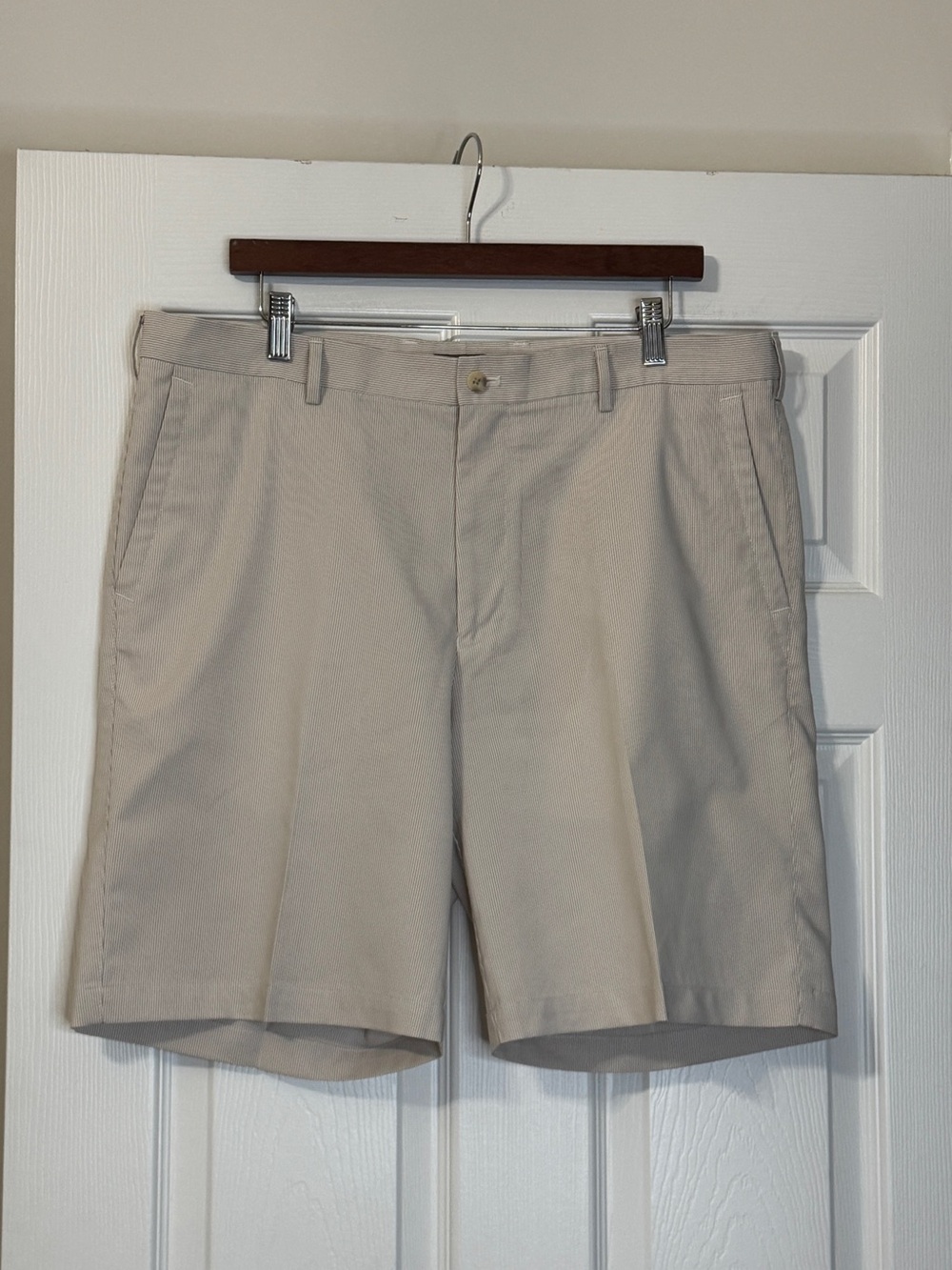 Peter Millar Crown Sport Pinstriped Shorts Size 38